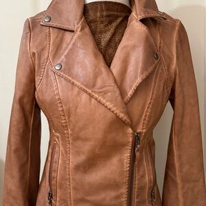 Great Details on this MAX STUDIO Jacket ~ Moto